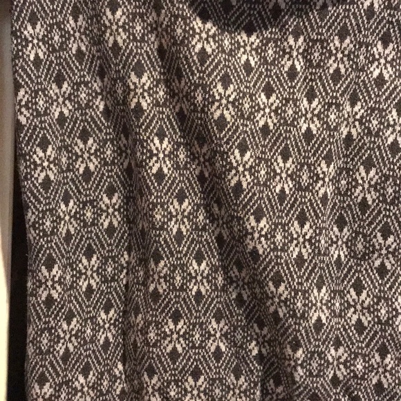 Cowlneck snowflake print sweater dress - Picture 4 of 4